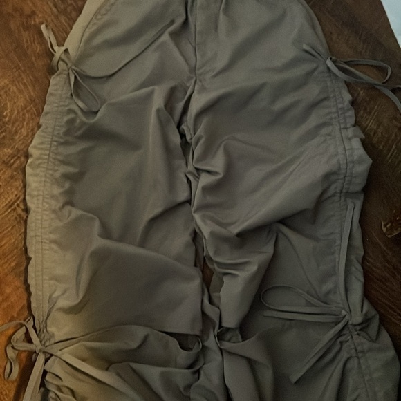 Baggy Parachute Pants for Women Low Waist Ruched Cargo Pants - Picture 6 of 9